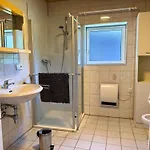 Haus Im Grünen, Ruhe, Großer Eingezäunter Garten - Ideal Für Familien Und Hunde *