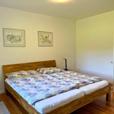 Haus Im Gruenen, Ruhe, Grosser Eingezaeunter Garten - Ideal Fuer Familien Und Hunde Pinsdorf