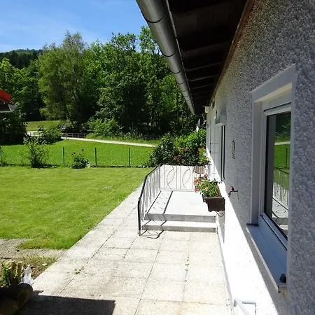 Haus Im Grünen - Gmundennähe Ferienhaus *
