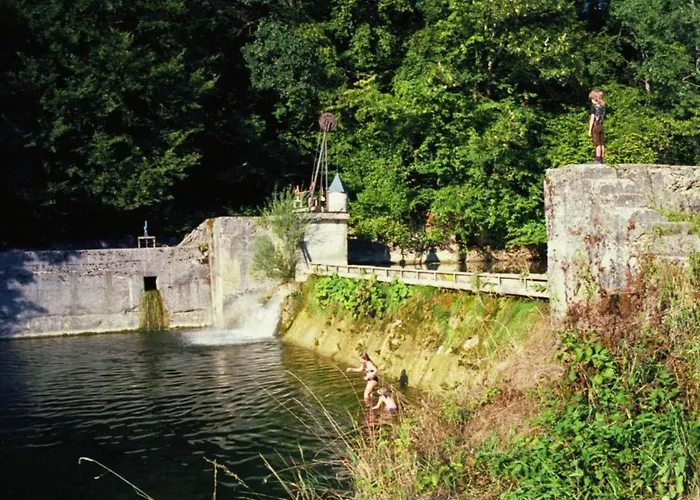 Haus Im Gruenen, Ruhe, Grosser Eingezaeunter Garten - Ideal Fuer Familien Und Hunde Σπίτι διακοπών Pinsdorf