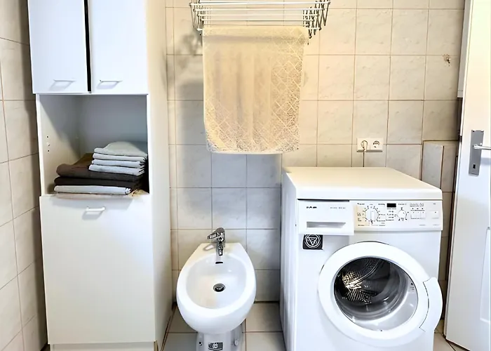 Haus Im Gruenen, Ruhe, Grosser Eingezaeunter Garten - Ideal Fuer Familien Und Hunde