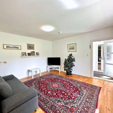 Haus Im Gruenen, Ruhe, Grosser Eingezaeunter Garten - Ideal Fuer Familien Und Hunde *