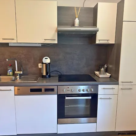 Haus Im Gruenen, Ruhe, Grosser Eingezaeunter Garten - Ideal Fuer Familien Und Hunde