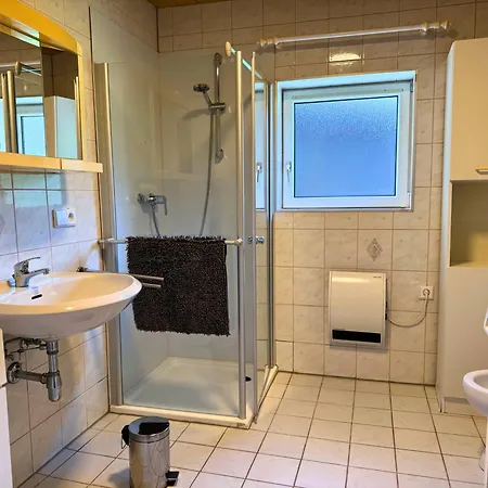 Haus Im Gruenen, Ruhe, Grosser Eingezaeunter Garten - Ideal Fuer Familien Und Hunde *